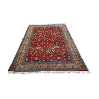 Tapis ancien à décor