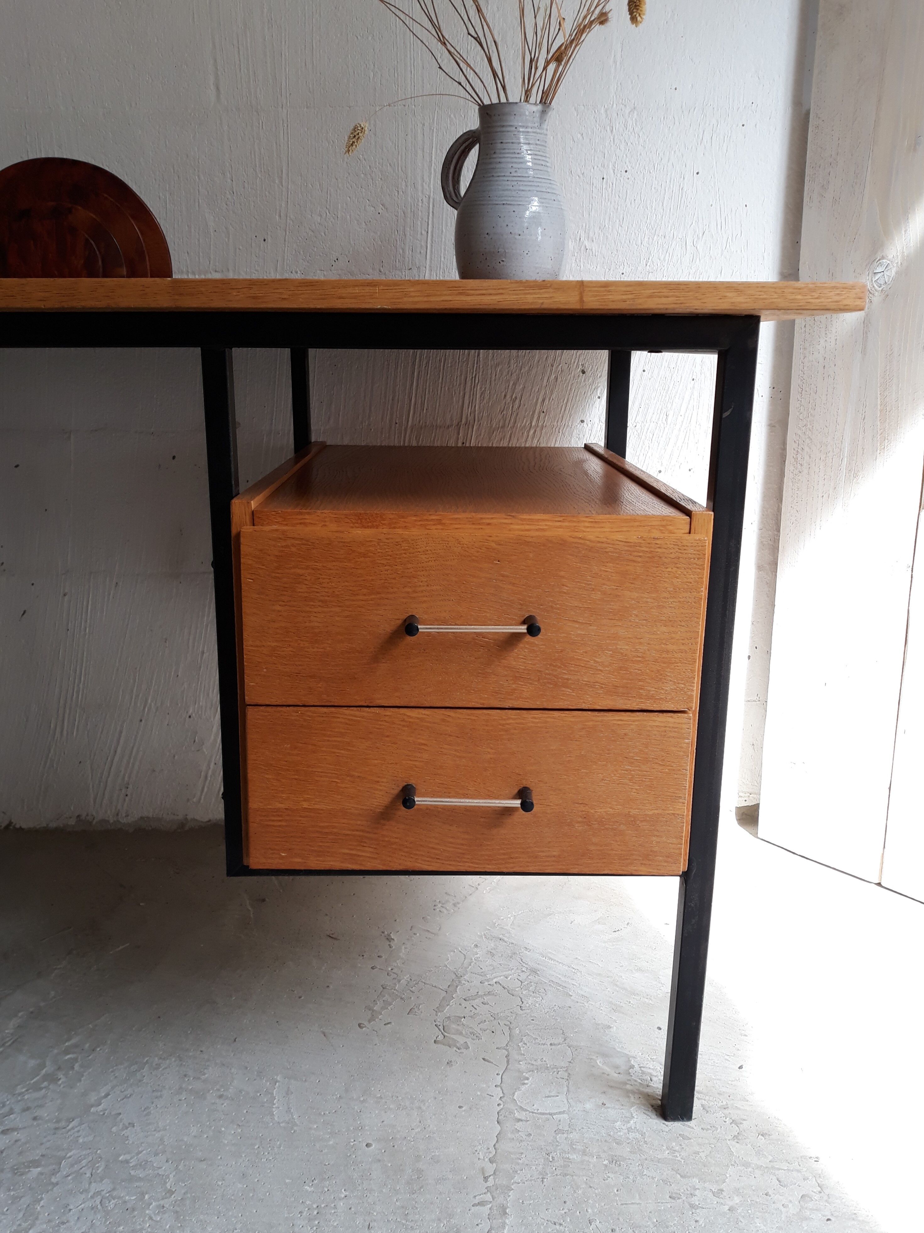 Bureau moderniste vintage 1960