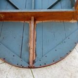 Old oval farm table 2m42