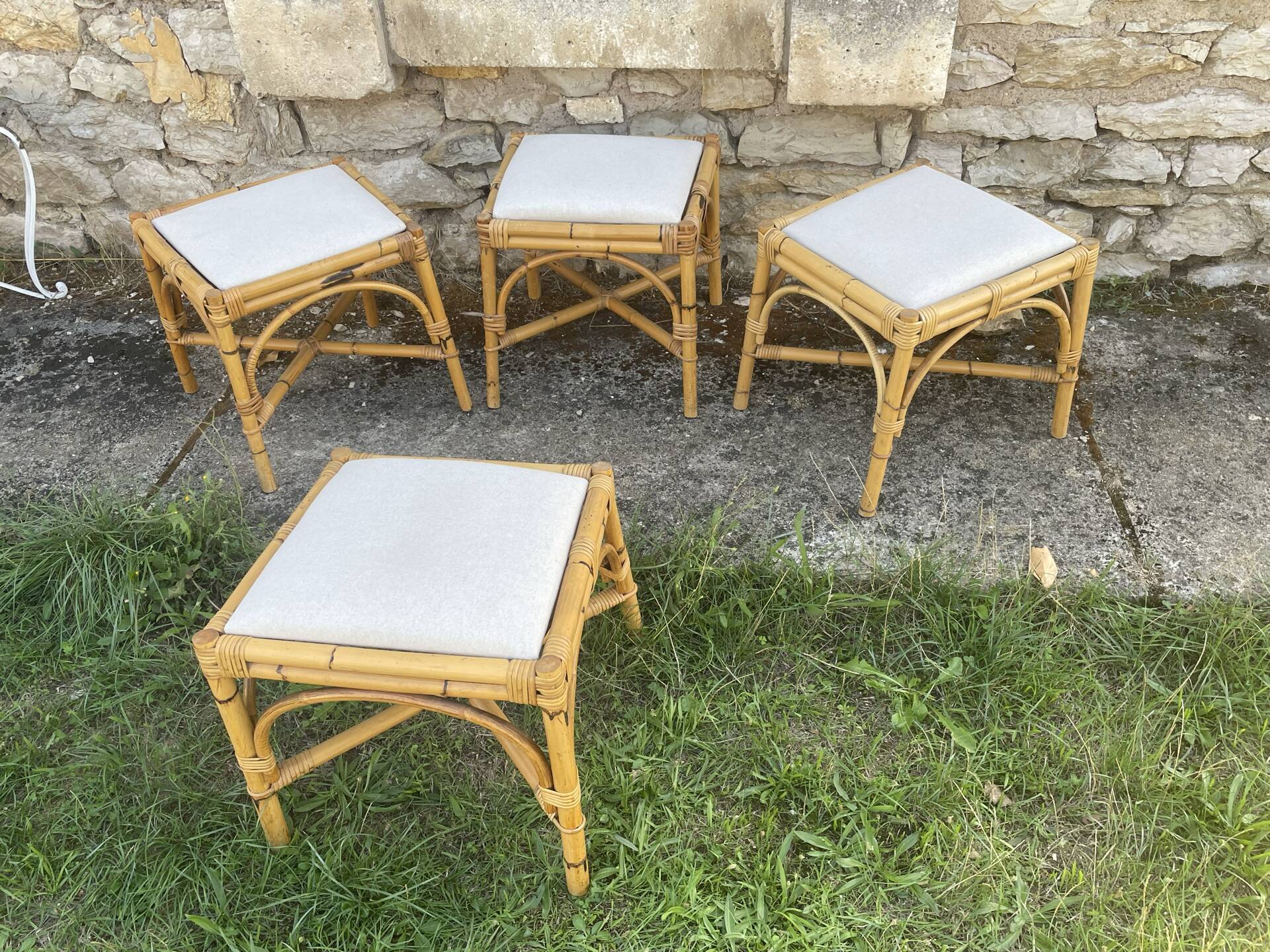 4 tabourets vintage bambou et rotin – années 60/70