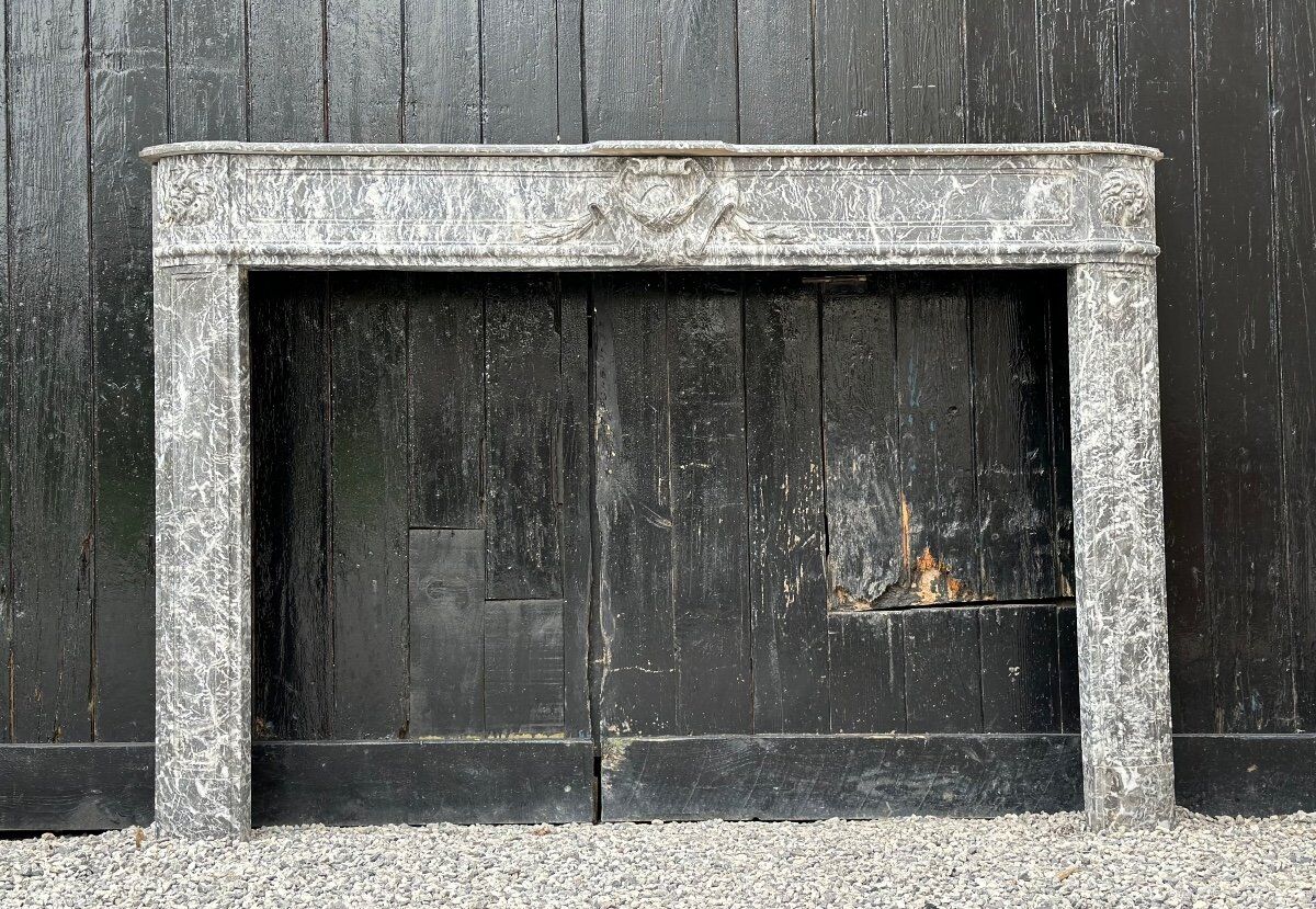 Louis XVI fireplace in gray marble Saint Anne, eighteenth century