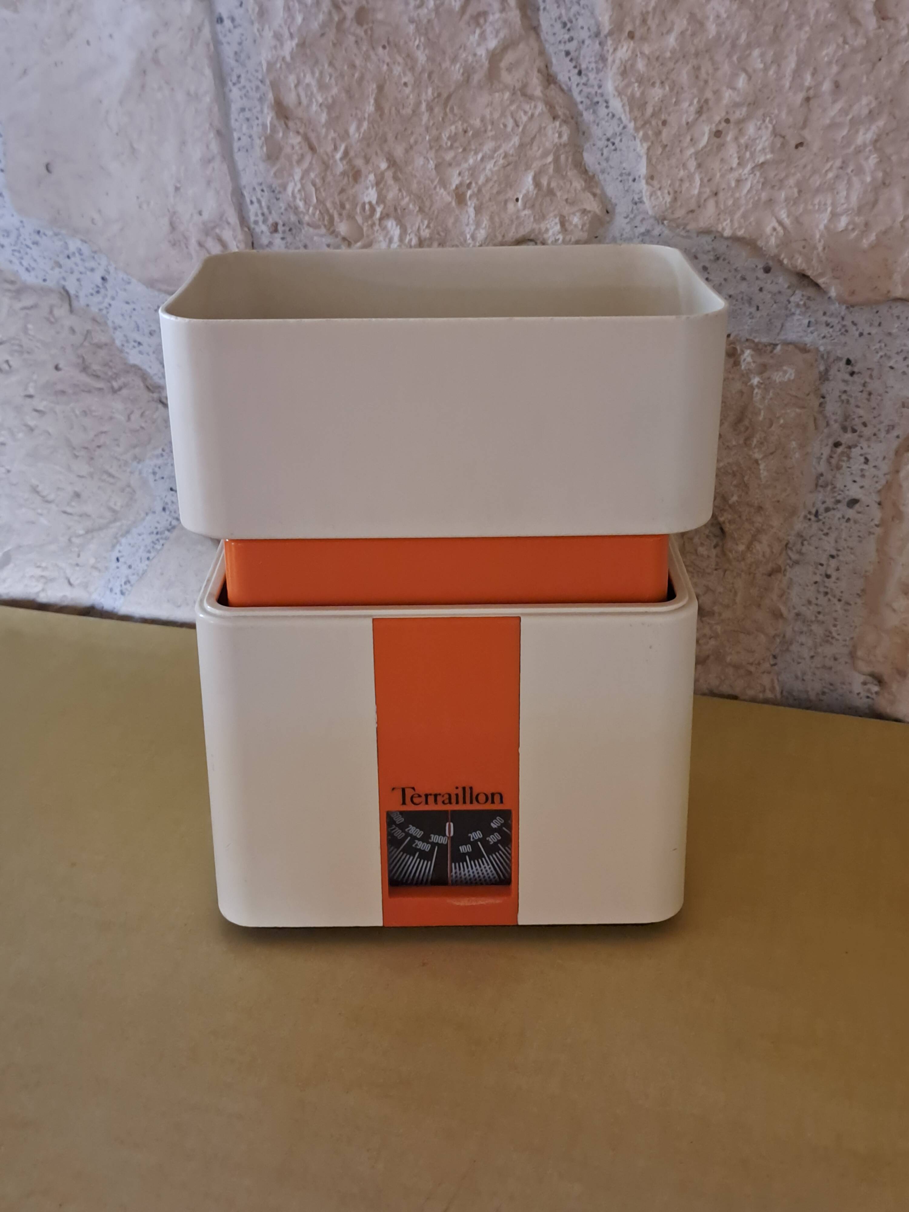 Terraillon vintage scale version 3000 white and orange