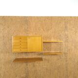 String modulair wandsysteem met kast en planken
