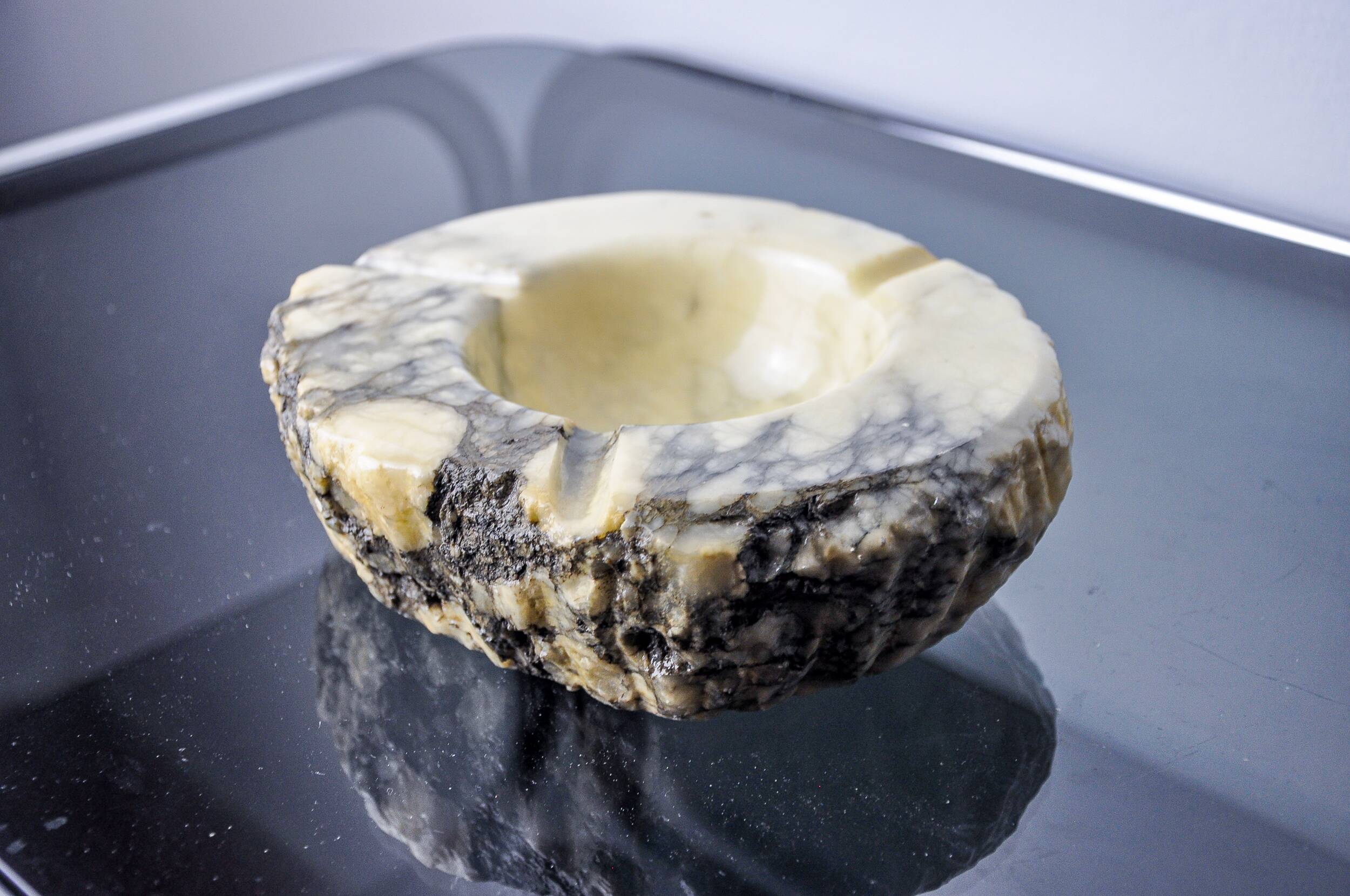 White alabaster ashtray by Romano Bianchi, Italy, 1970