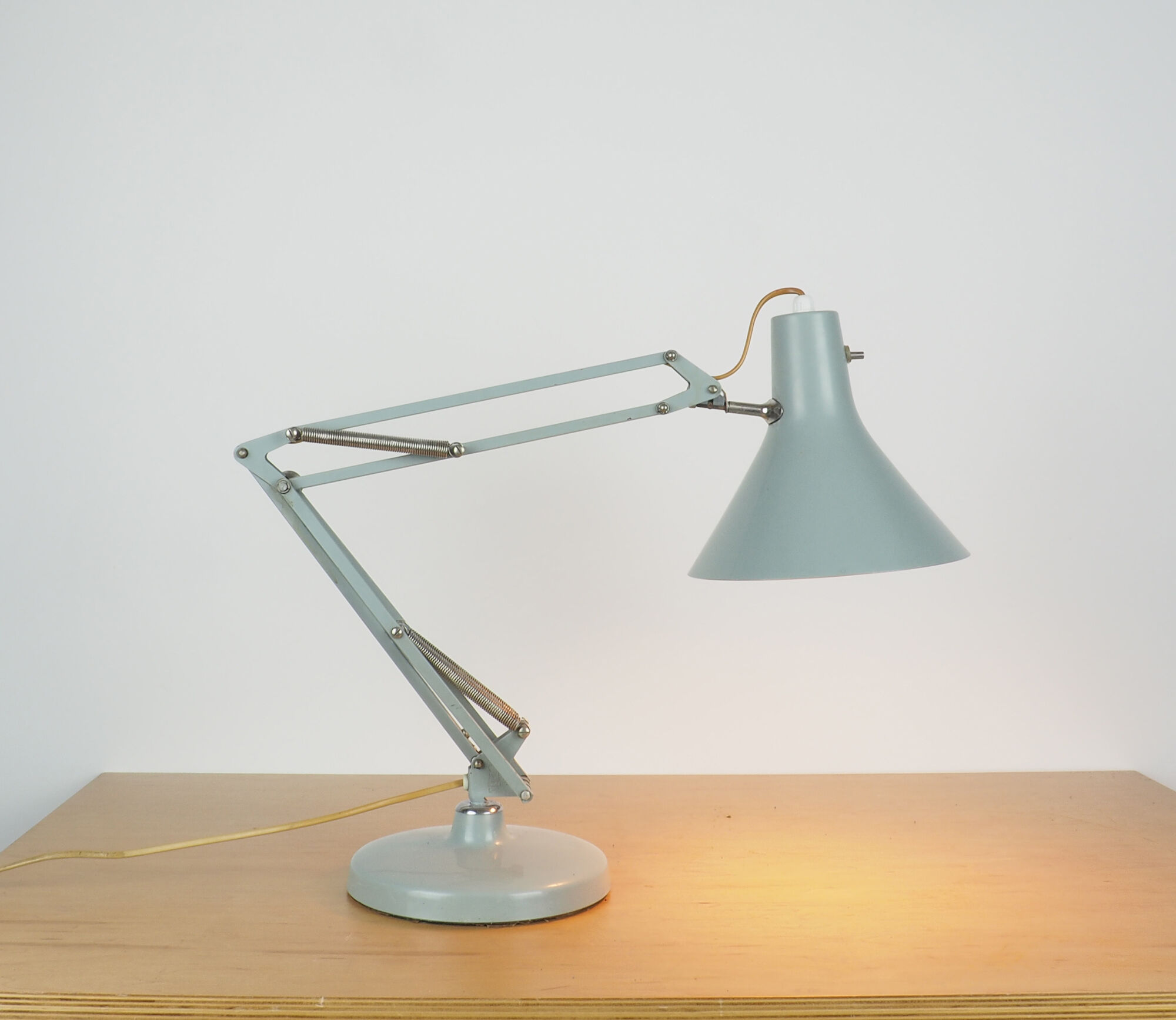 L2 steel table lamp by Jacob Jacobsen for Luxo