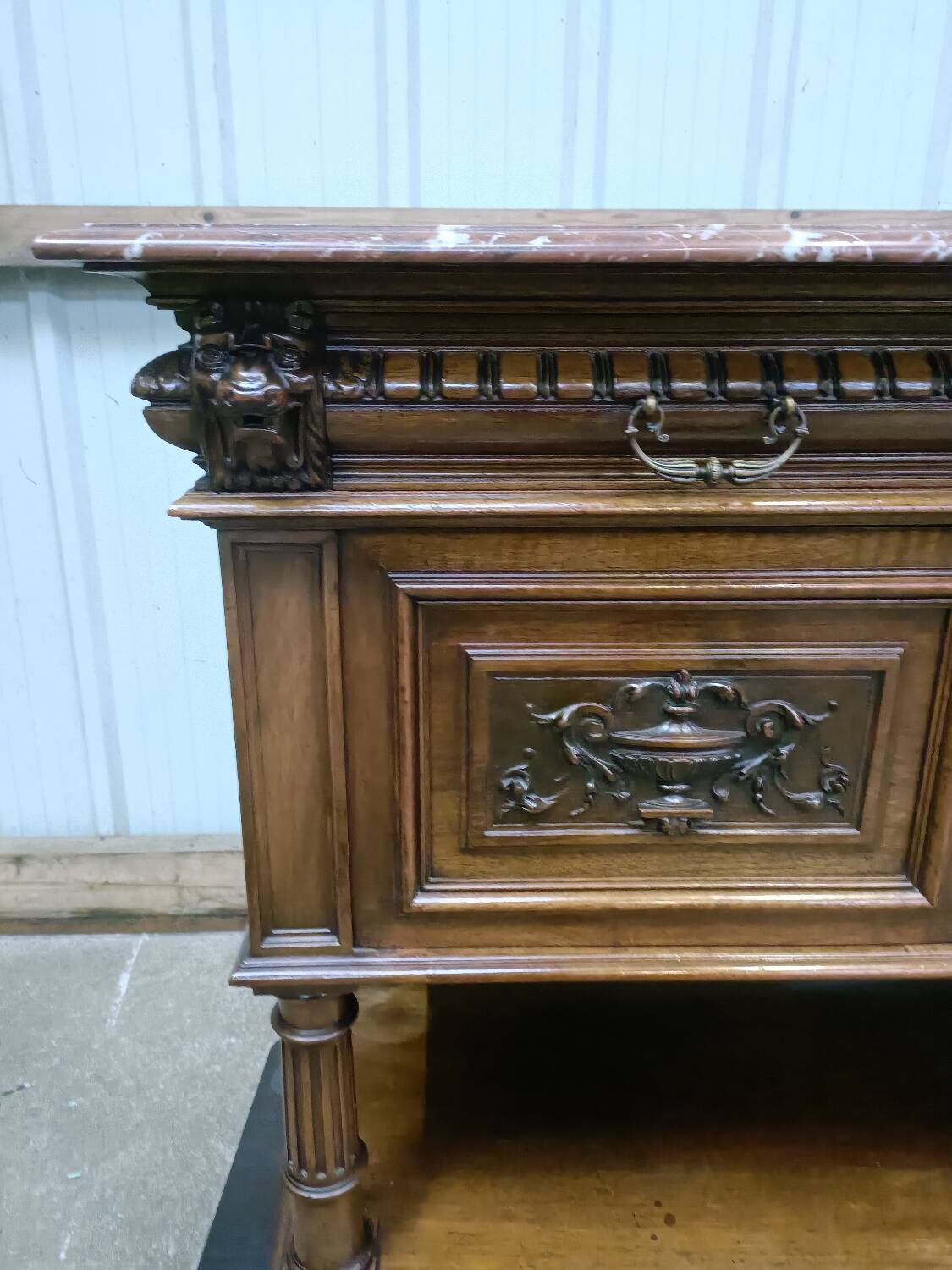 Solid walnut sideboard, Henri II style, Renaissance, with pink and white marble top