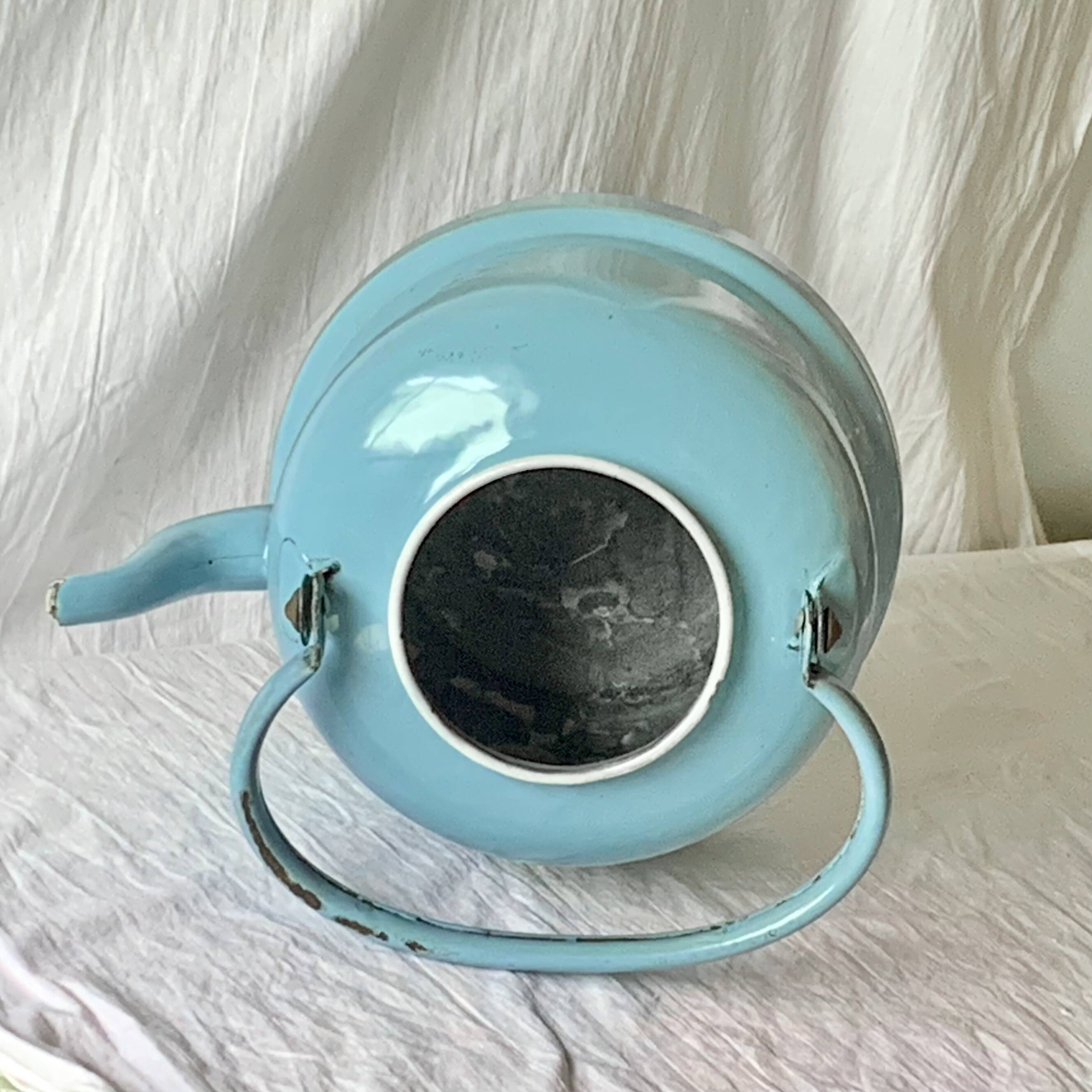 Large vintage kettle in blue enameled sheet metal