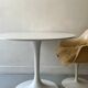 White tulip design round dining table