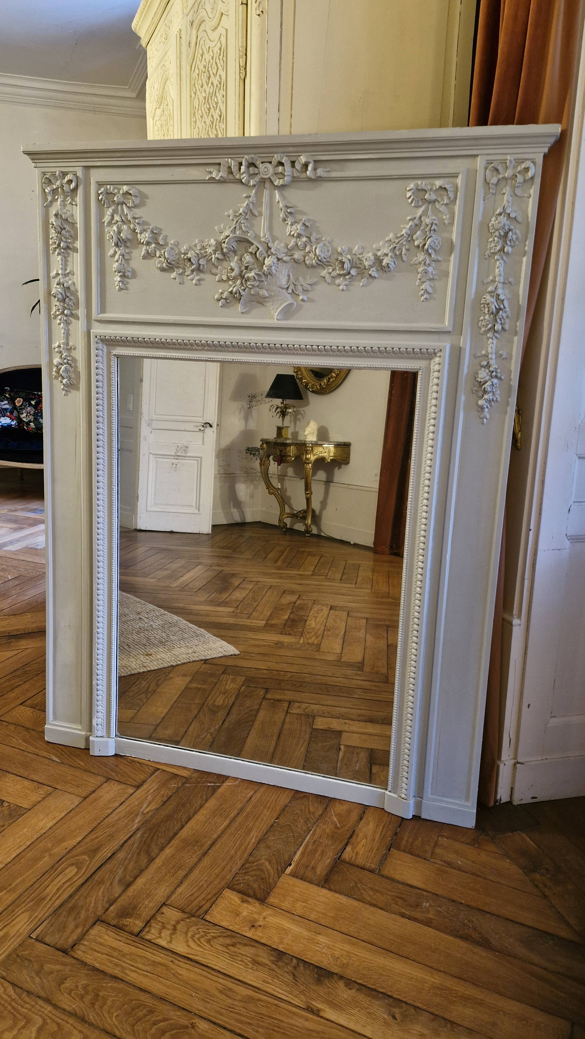 Trumeau de style Louis XVI