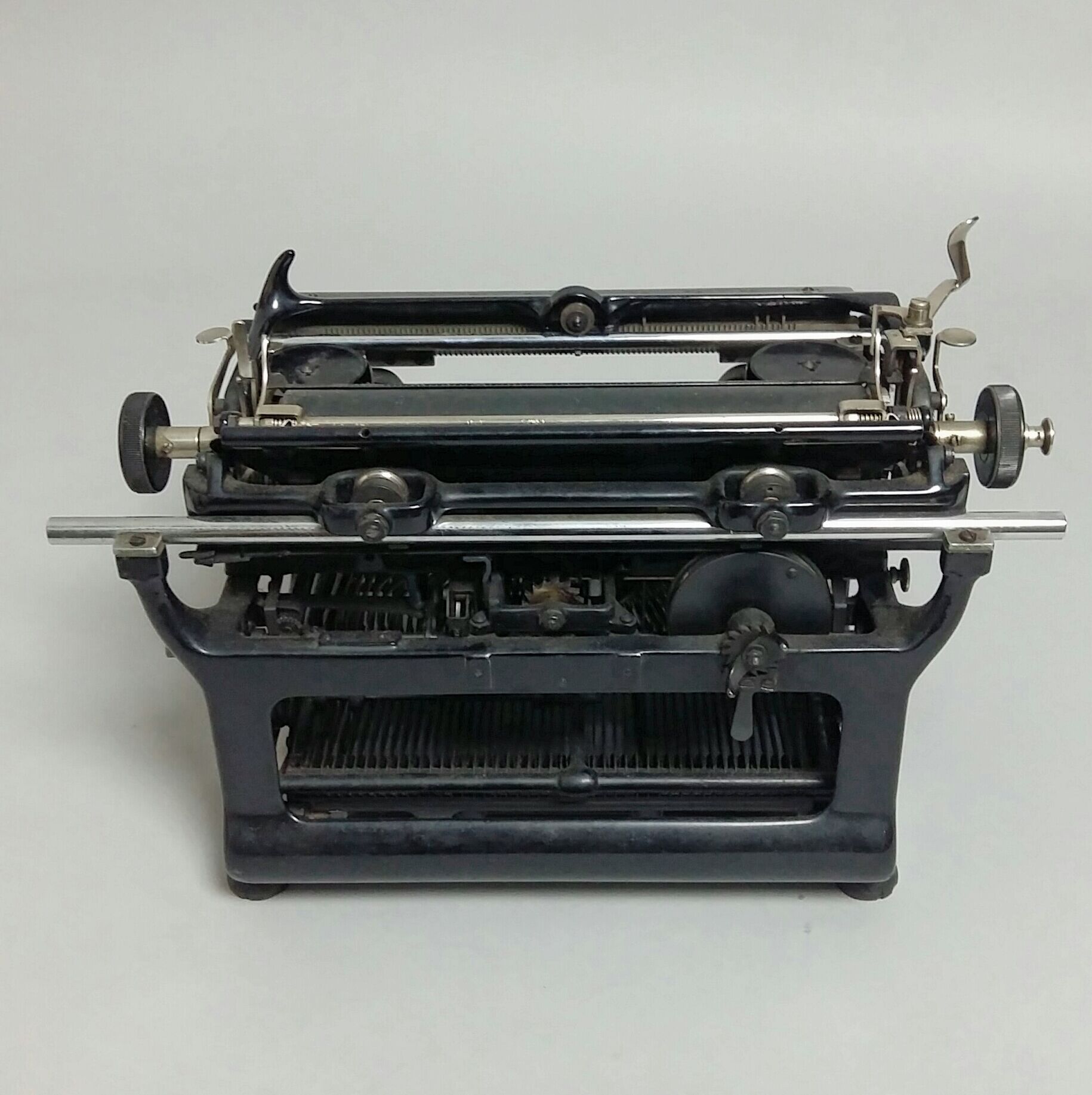 Ideal typewriter black Seidel & Naumann made in Germany