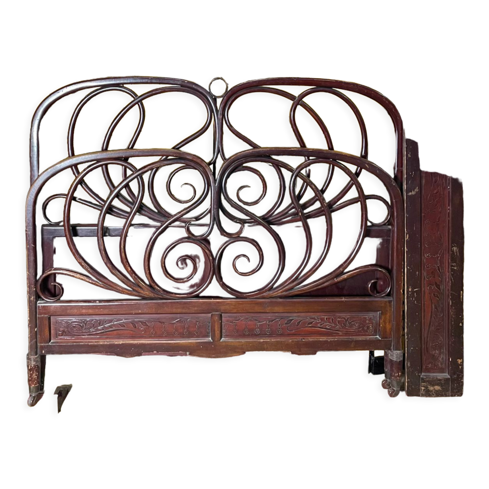 Curved wood bed kohn 1904