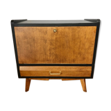 Storage cabinet