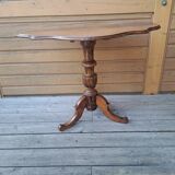 Violin table