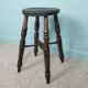 Tabouret en bois tourné
