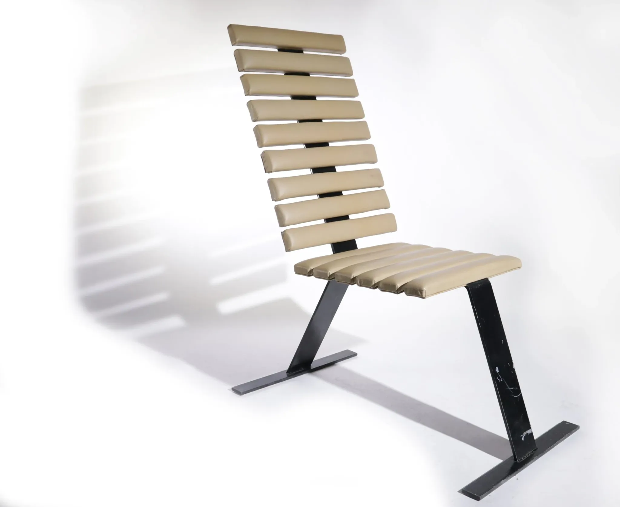 Mid-century design rib chair, 1980s
