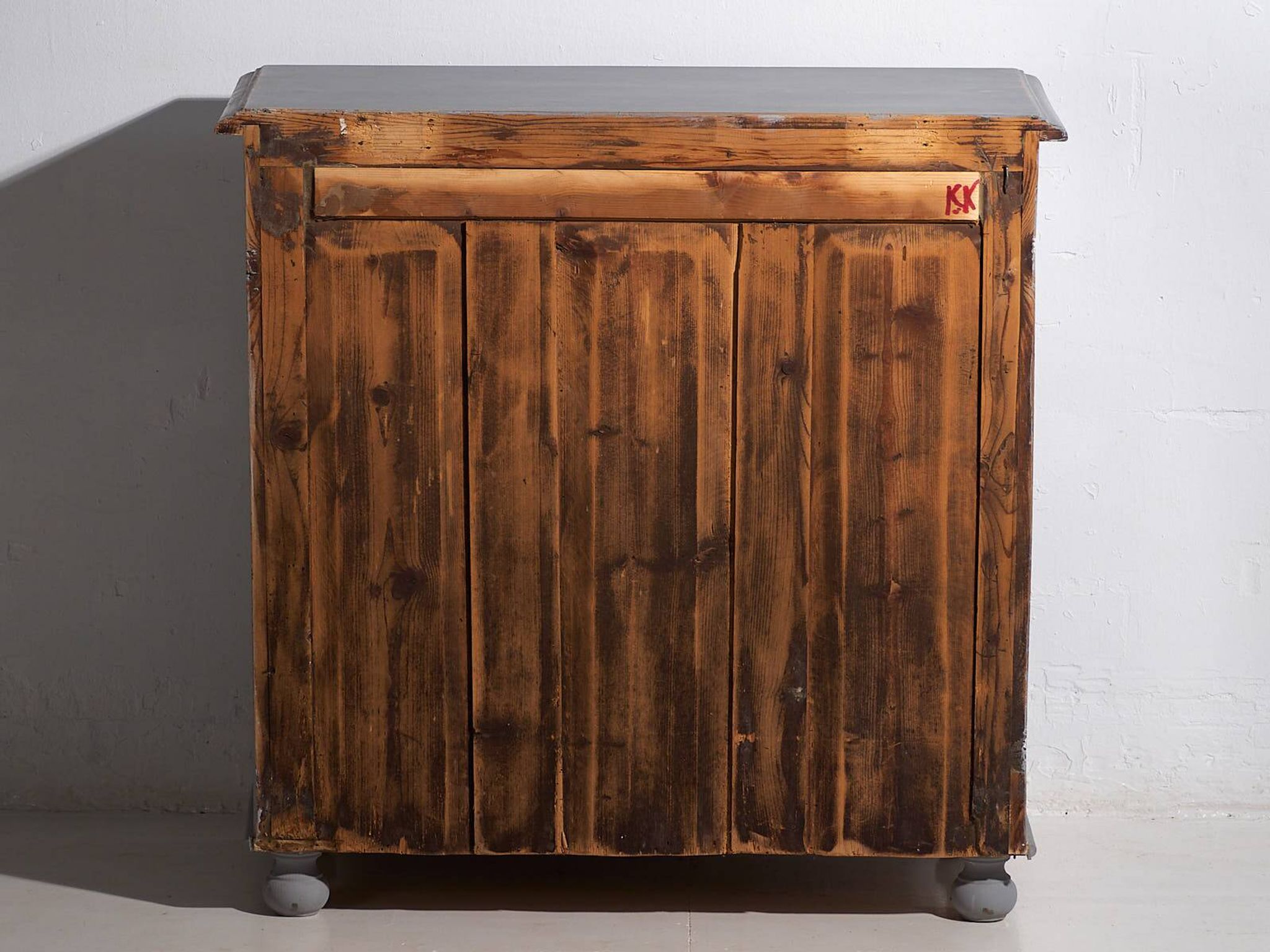 Old living room chest of drawers with two doors (circa 1920) #15