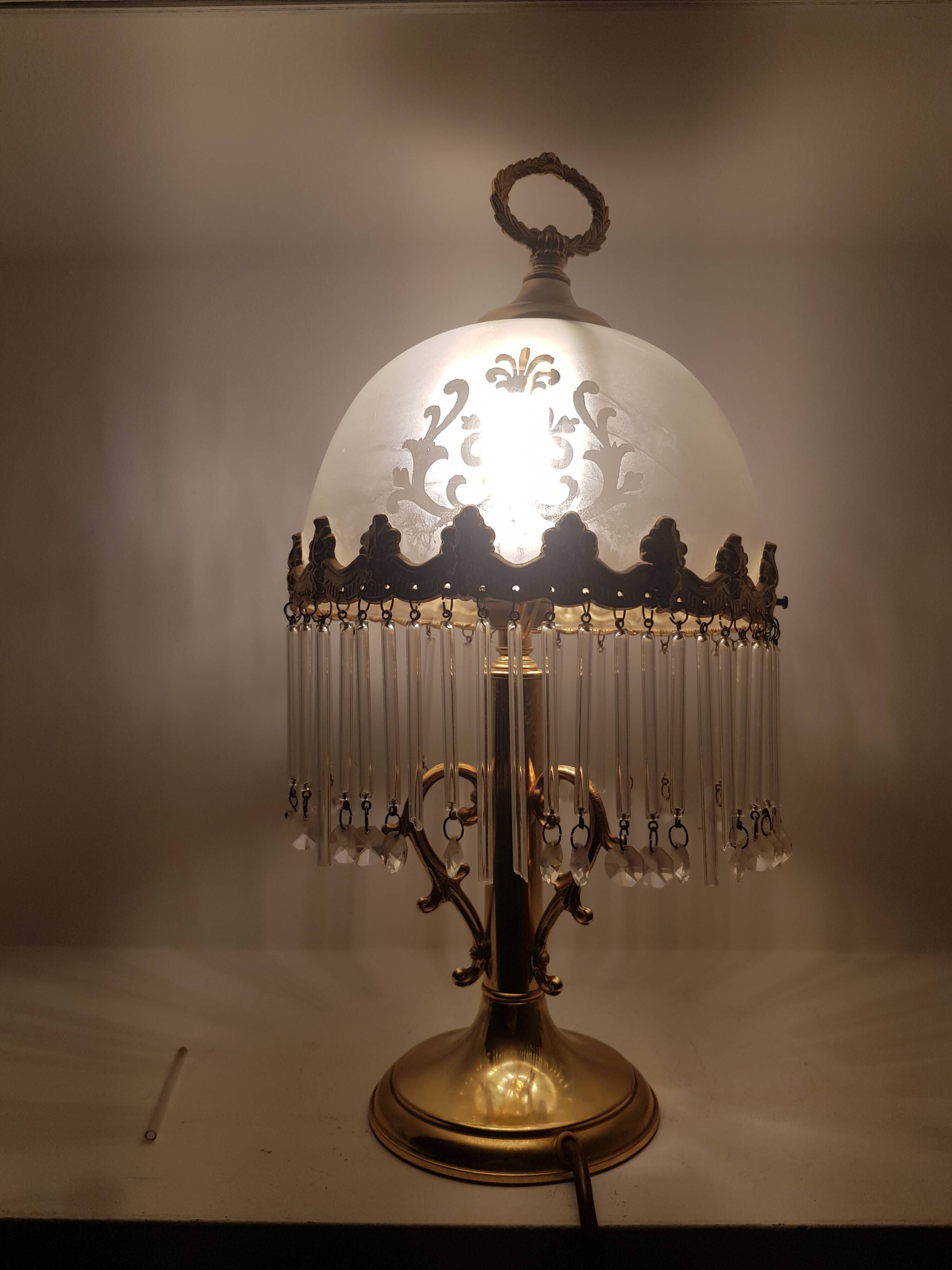 Lampe de table Peris Andreu, laiton doré, verre dépoli décoré, Espagne, années 60.