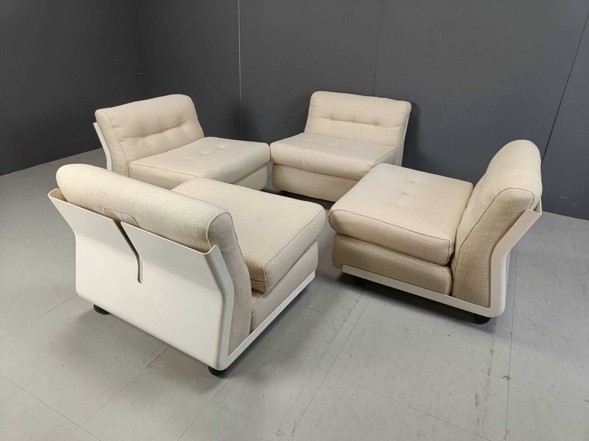 Set of 4 Amanta sofas by Mario Bellini for C&B Italia, 1970s