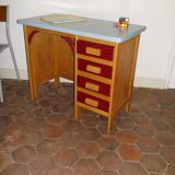 Children's desk