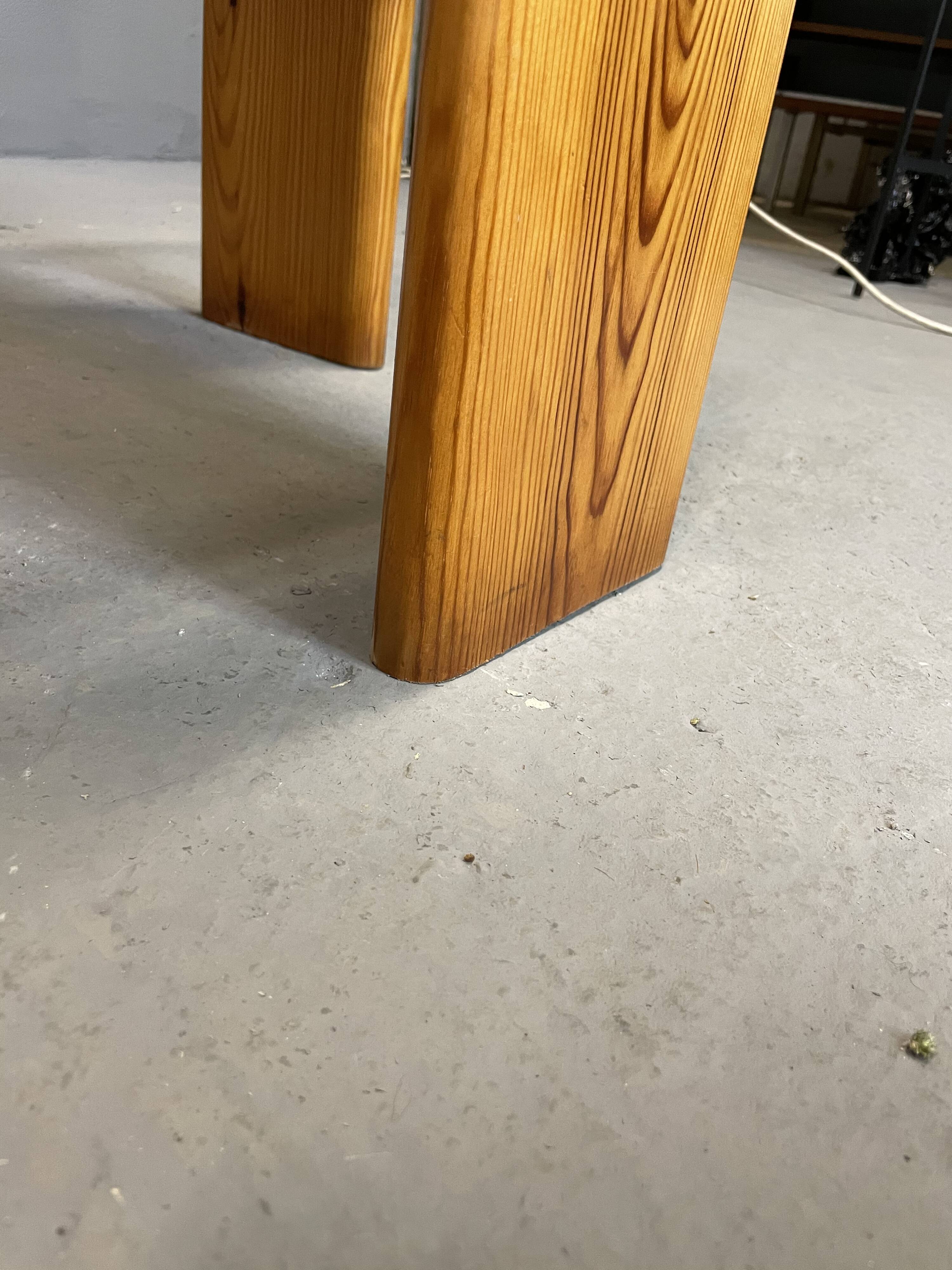 Pine coffee table & glass top
