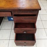 Double-sided desk