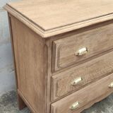 Old three-drawer chest of drawers in raw oak