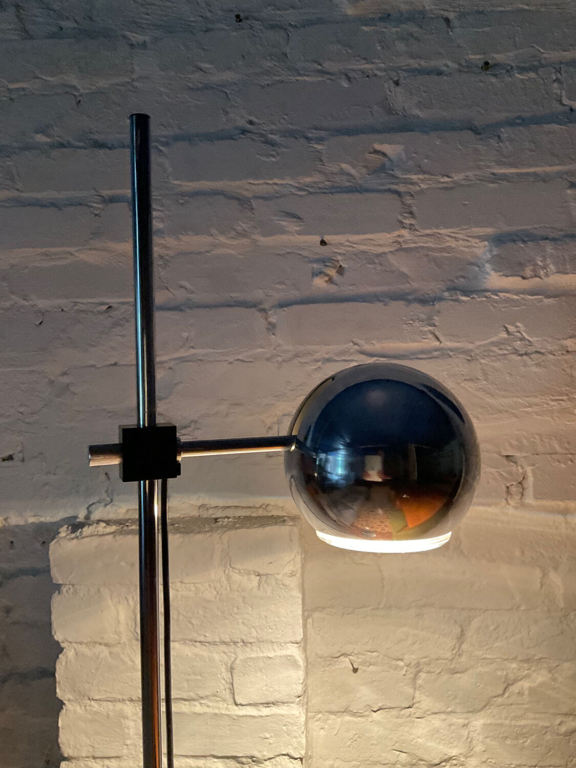EyeBall floor lamp from the 70s in chromed metal