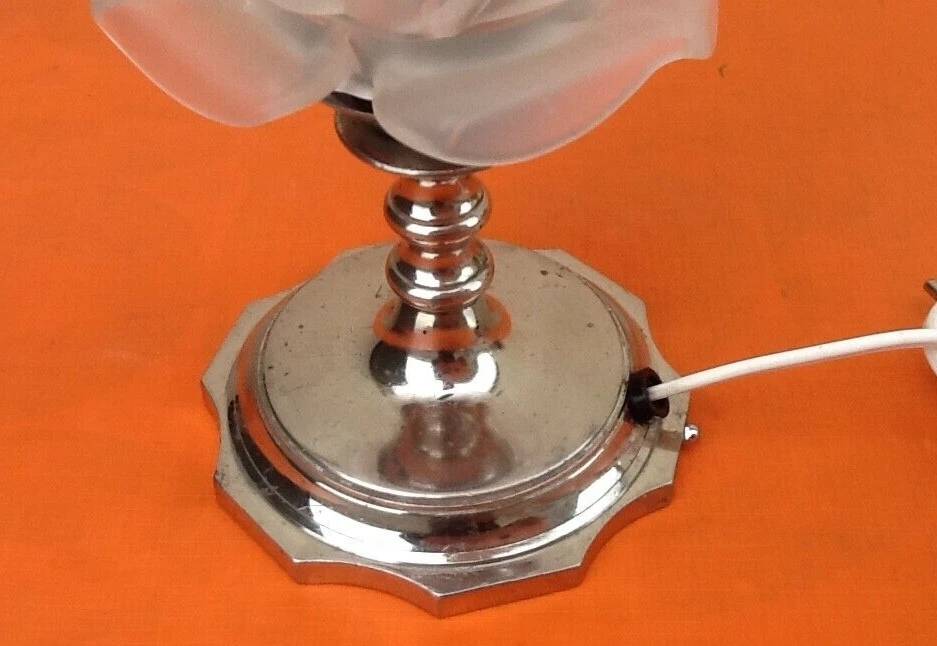 Epoque Art Déco Lampe à poser métal chromé
