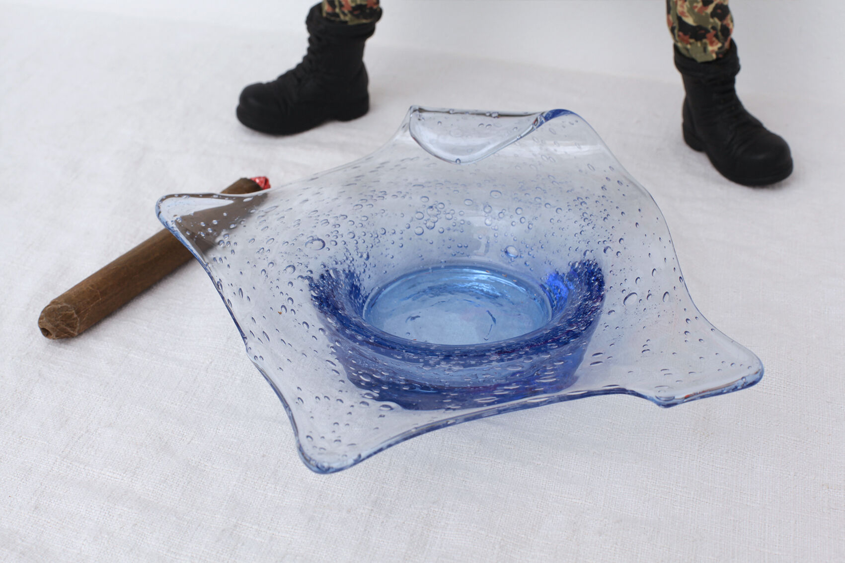 Murano glass handkerchief ashtray