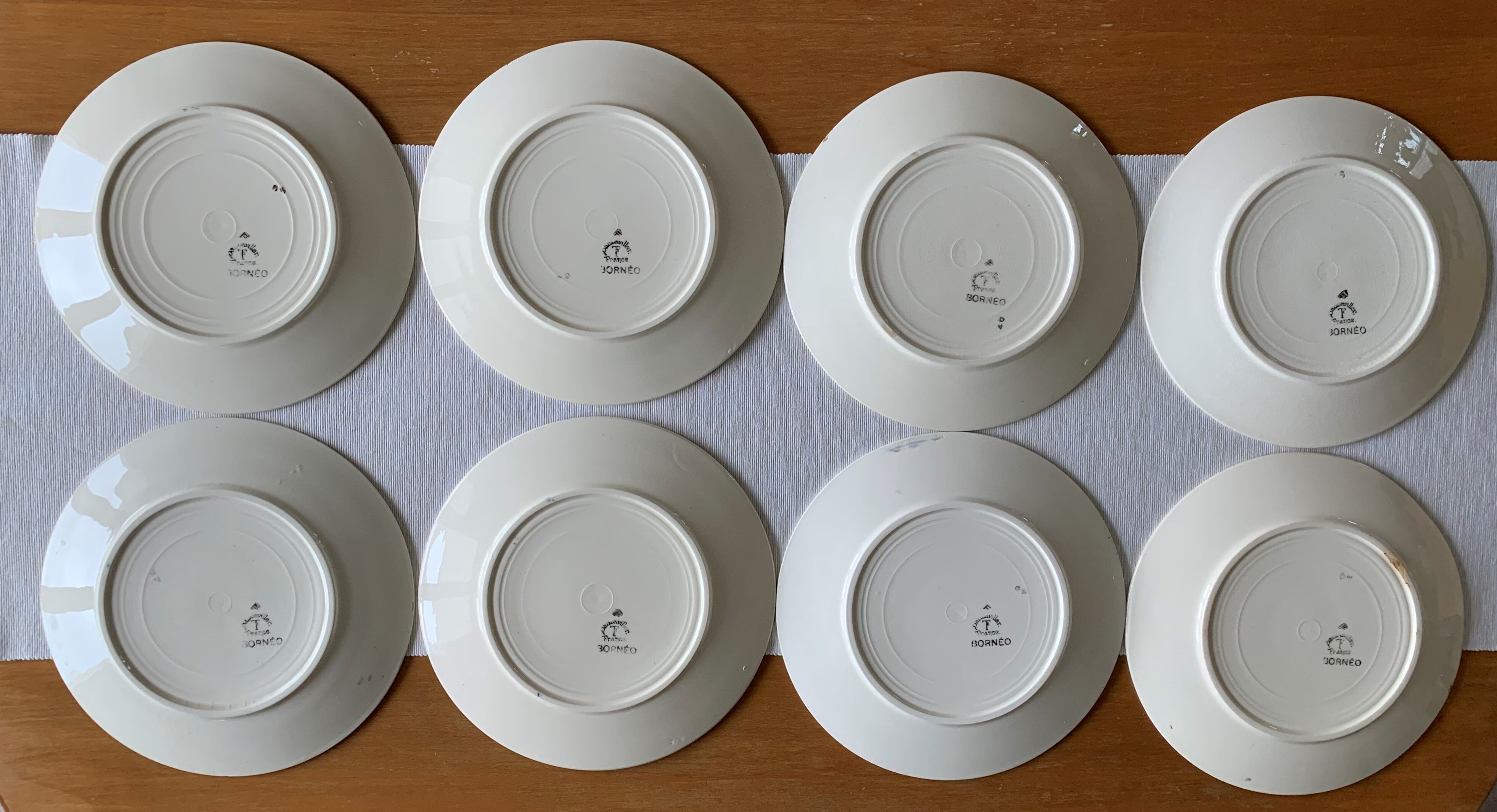 8 plates in Badonviller earthenware