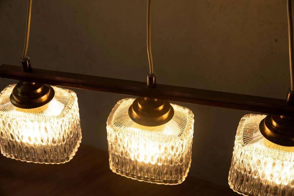 Vintage glass suspension for dining table
