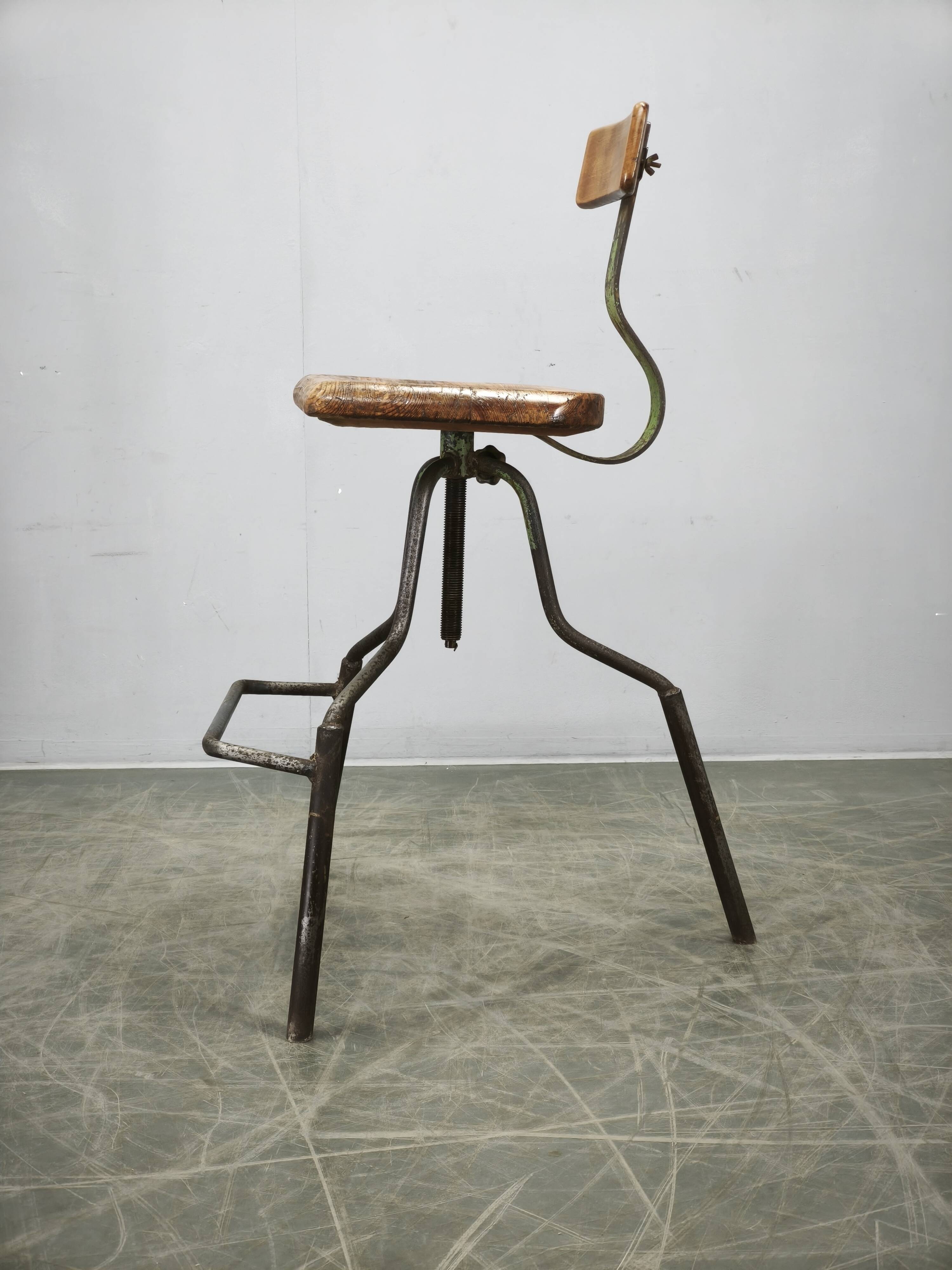1940s Czechoslovak Industrial Height Adjustable Swivel Workshop Chair