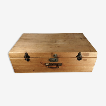 Old wooden suitcase - vintage