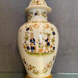 Potiche in earthenware decoration Old Moustiers XVIIIth