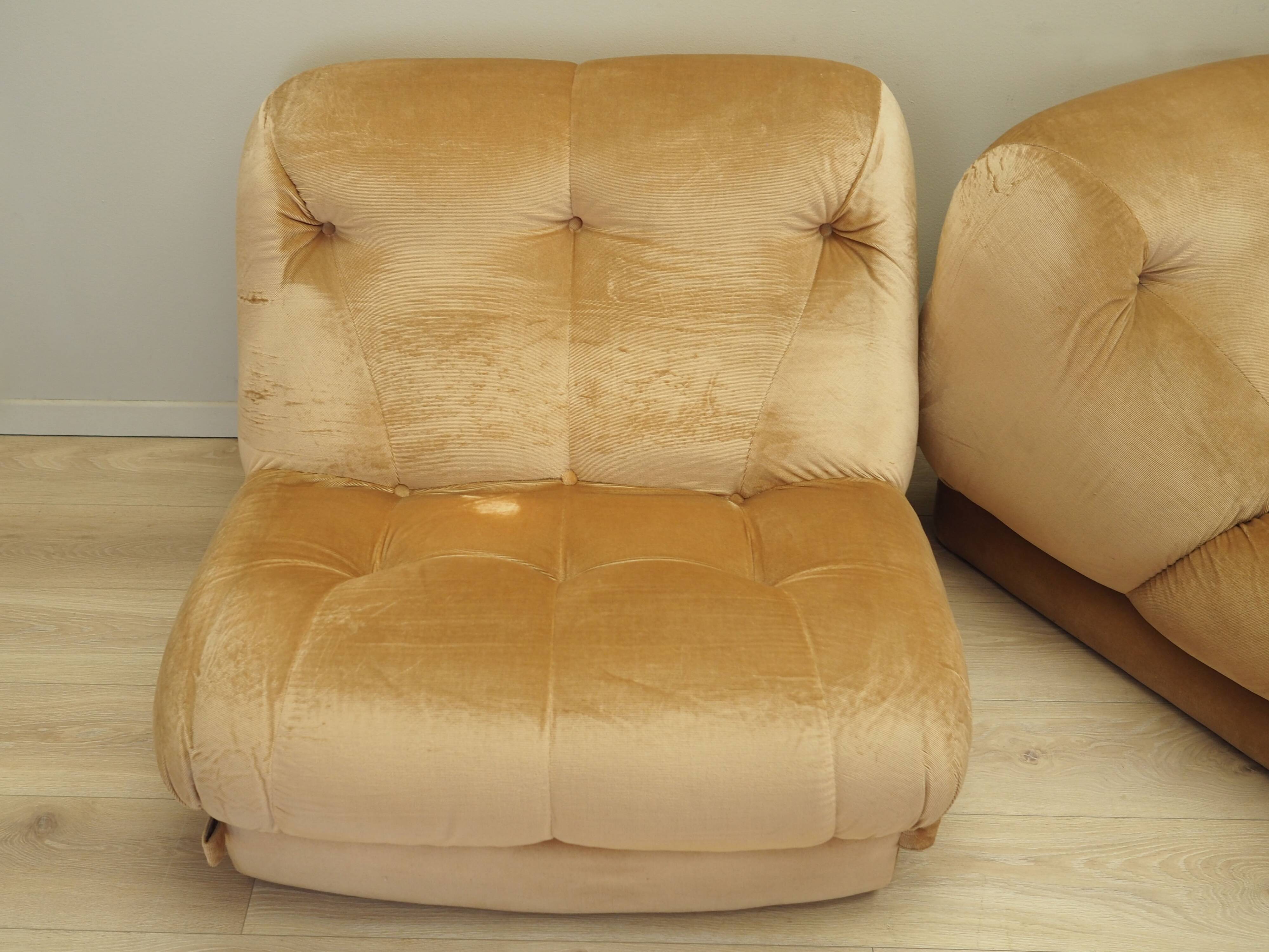 Modular sofa, Italian design, 1970s, designer: Rino Maturi, manufacturer: M