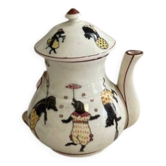 Small old and rare Sarreguemines teapot