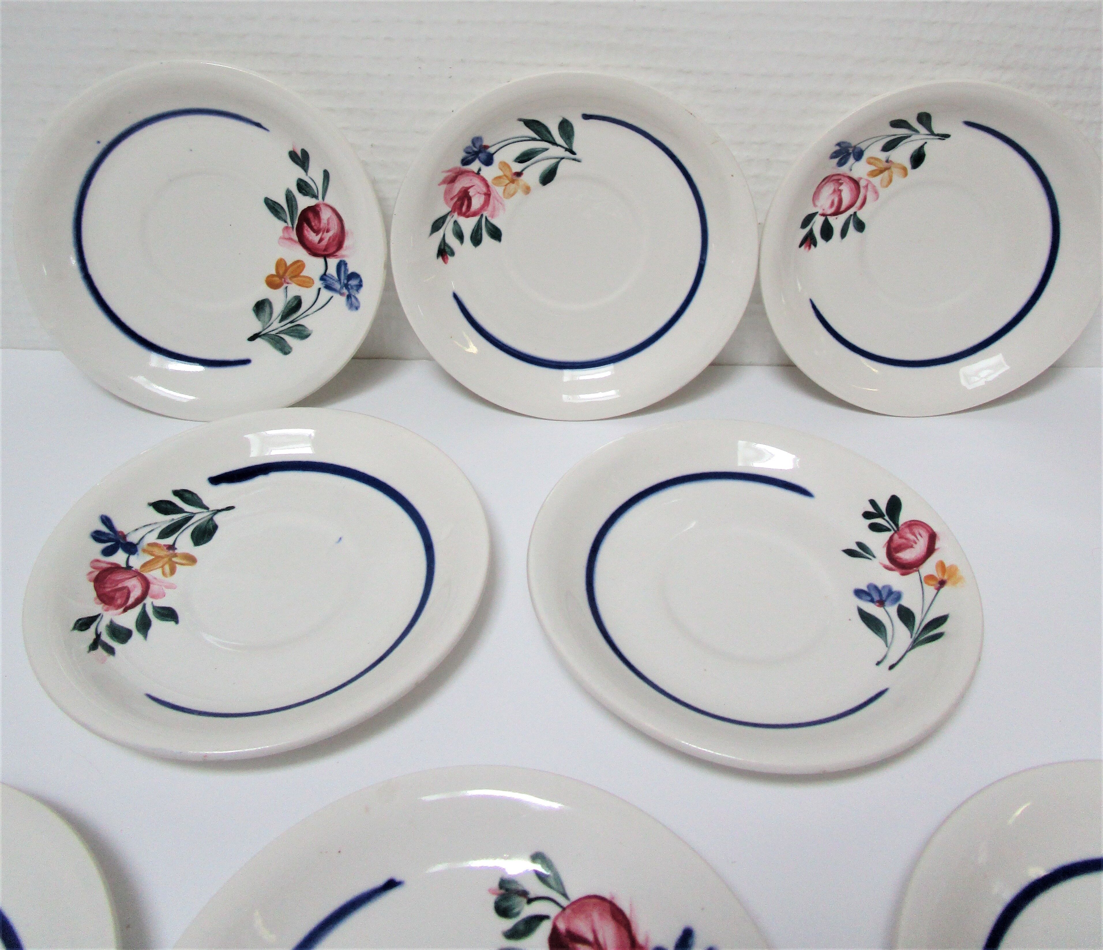 tea or coffee set model Gilberte earthenware Saint Amand floral decoration