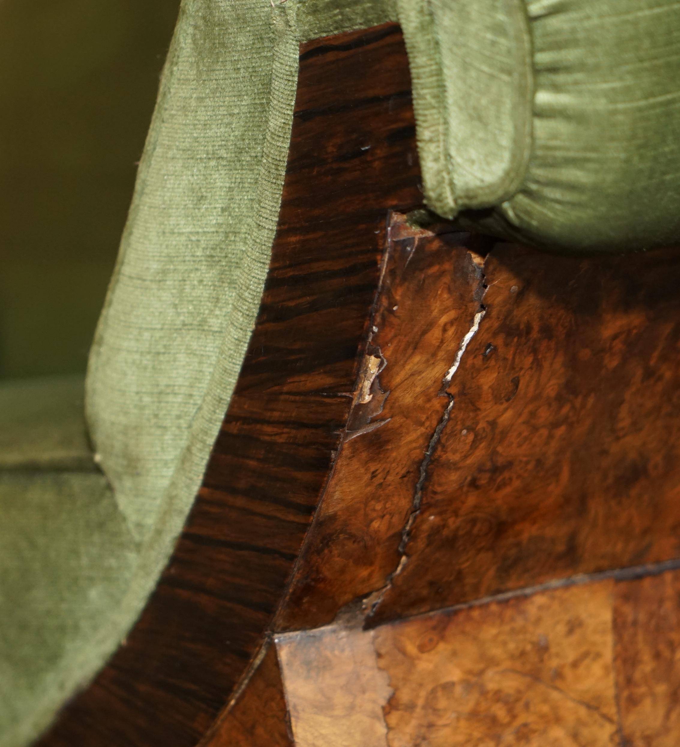 Art Deco Canapé Circa 1920 in Walnut, Cherry and Velvet