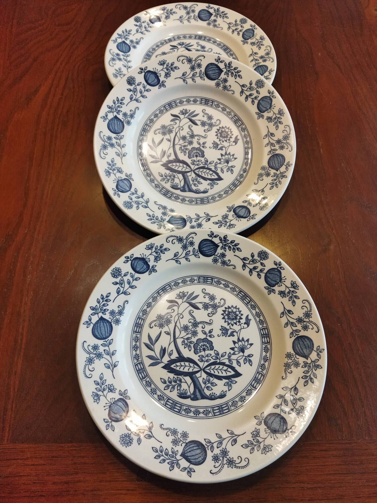 8 blue & white dinner plates (Royal Tudor Gien Lunéville Ceraminter)