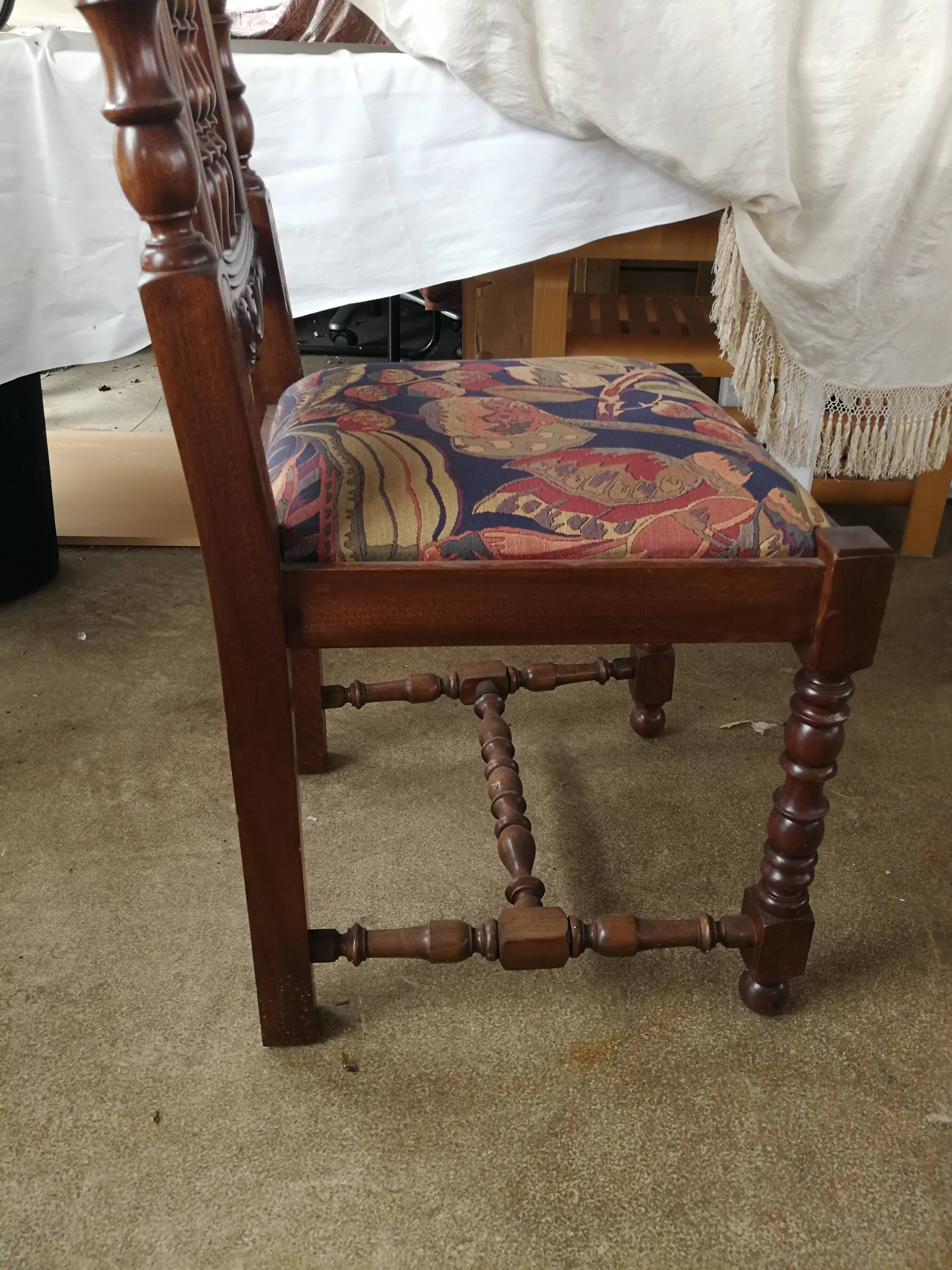 Set of 12 reception chairs