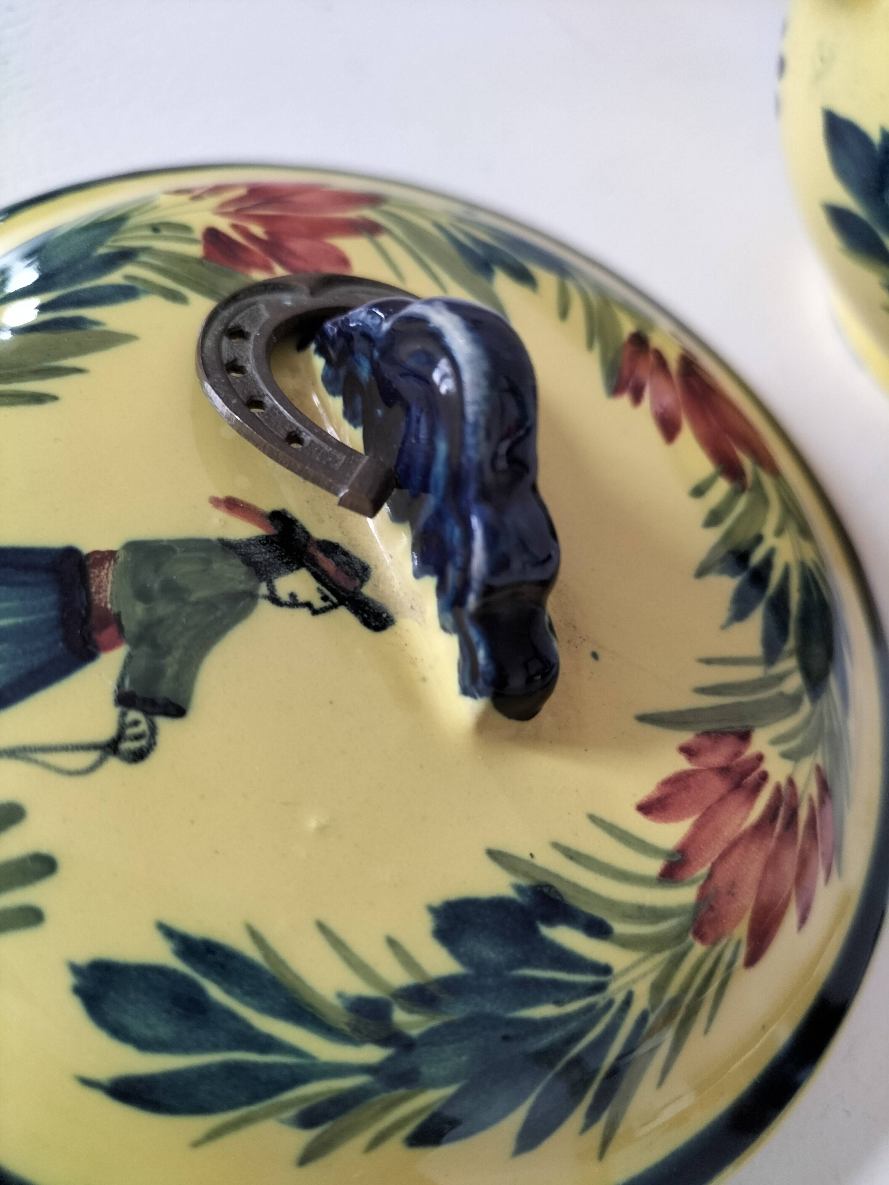 Breton bonbonnière Quimper Henriot – Hand-painted earthenware