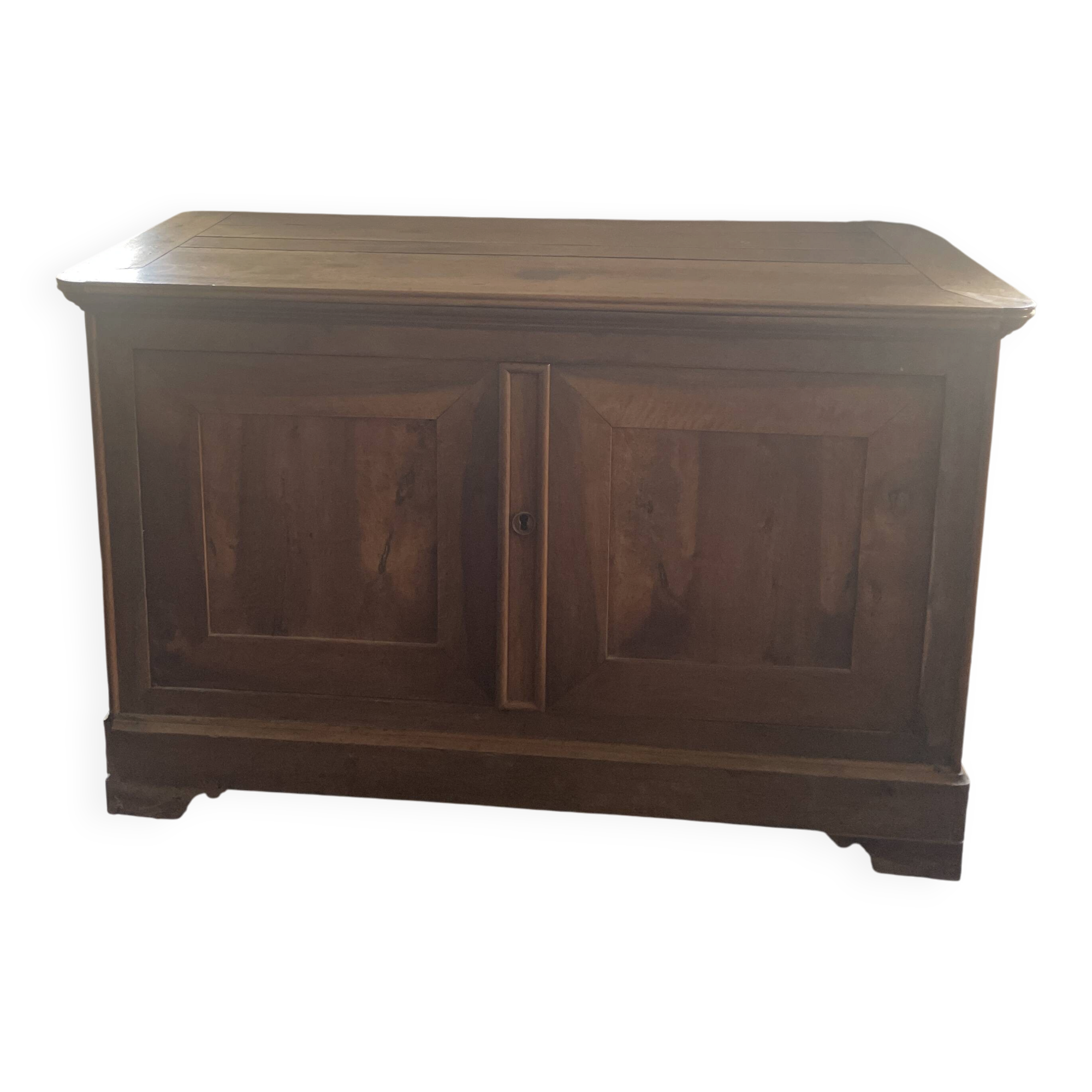 Antique chest of drawers