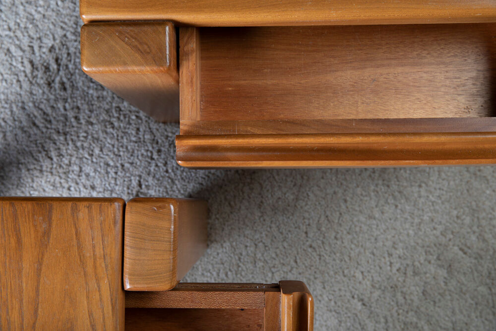 Pair of home bedside tables Regain