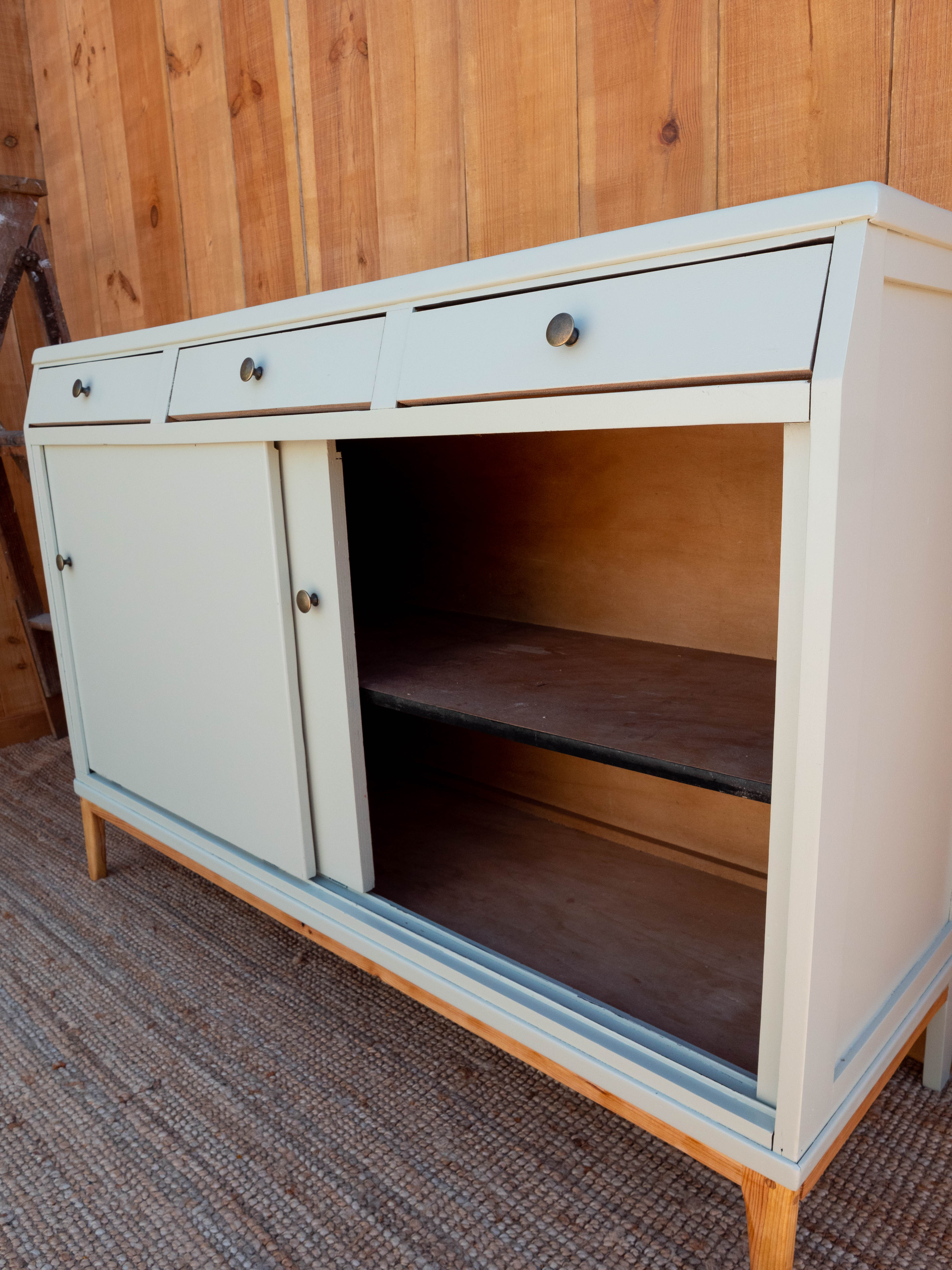 Infilade feet compass