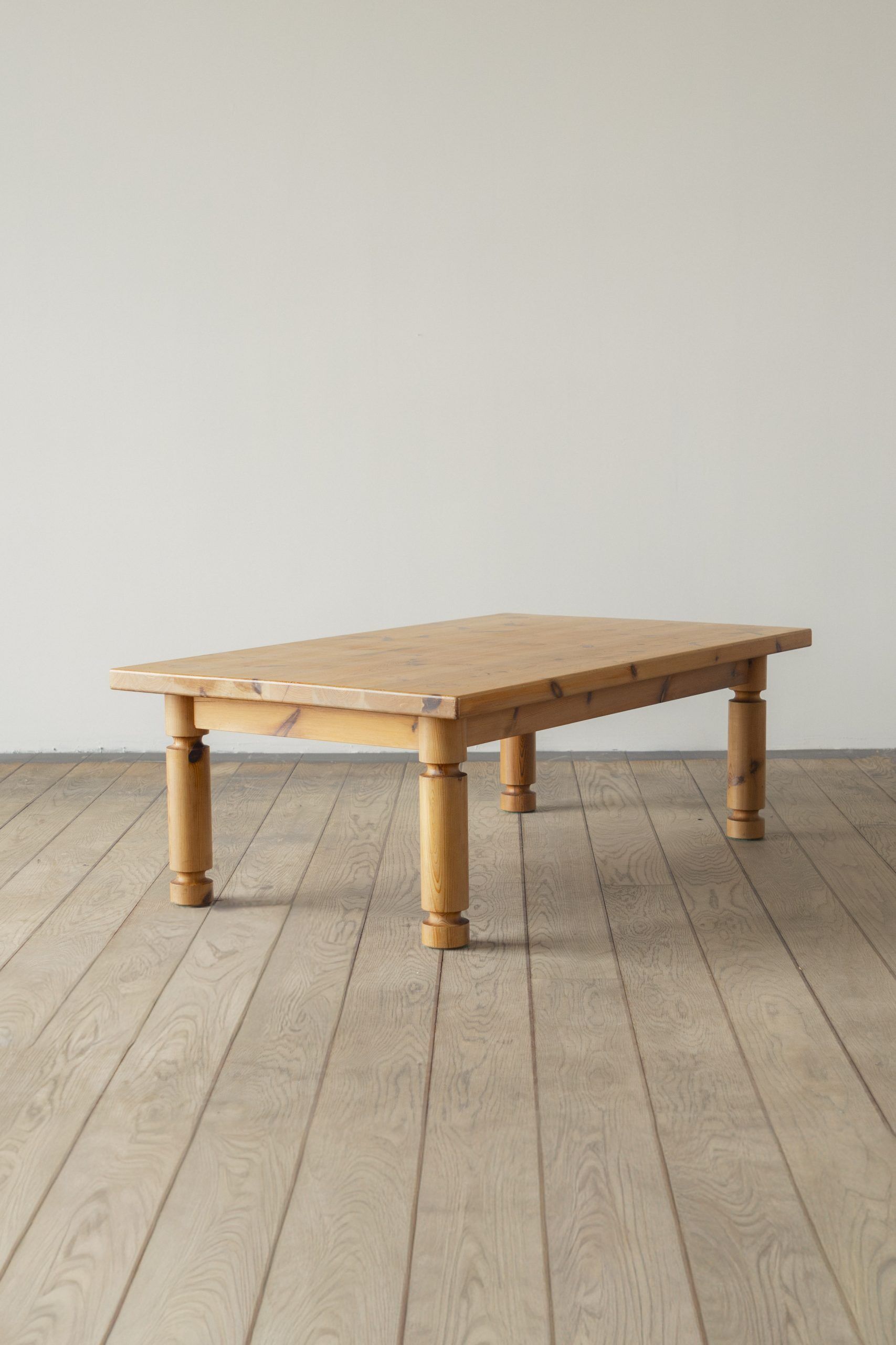 Uno & Östen Kristiansson, coffee table
