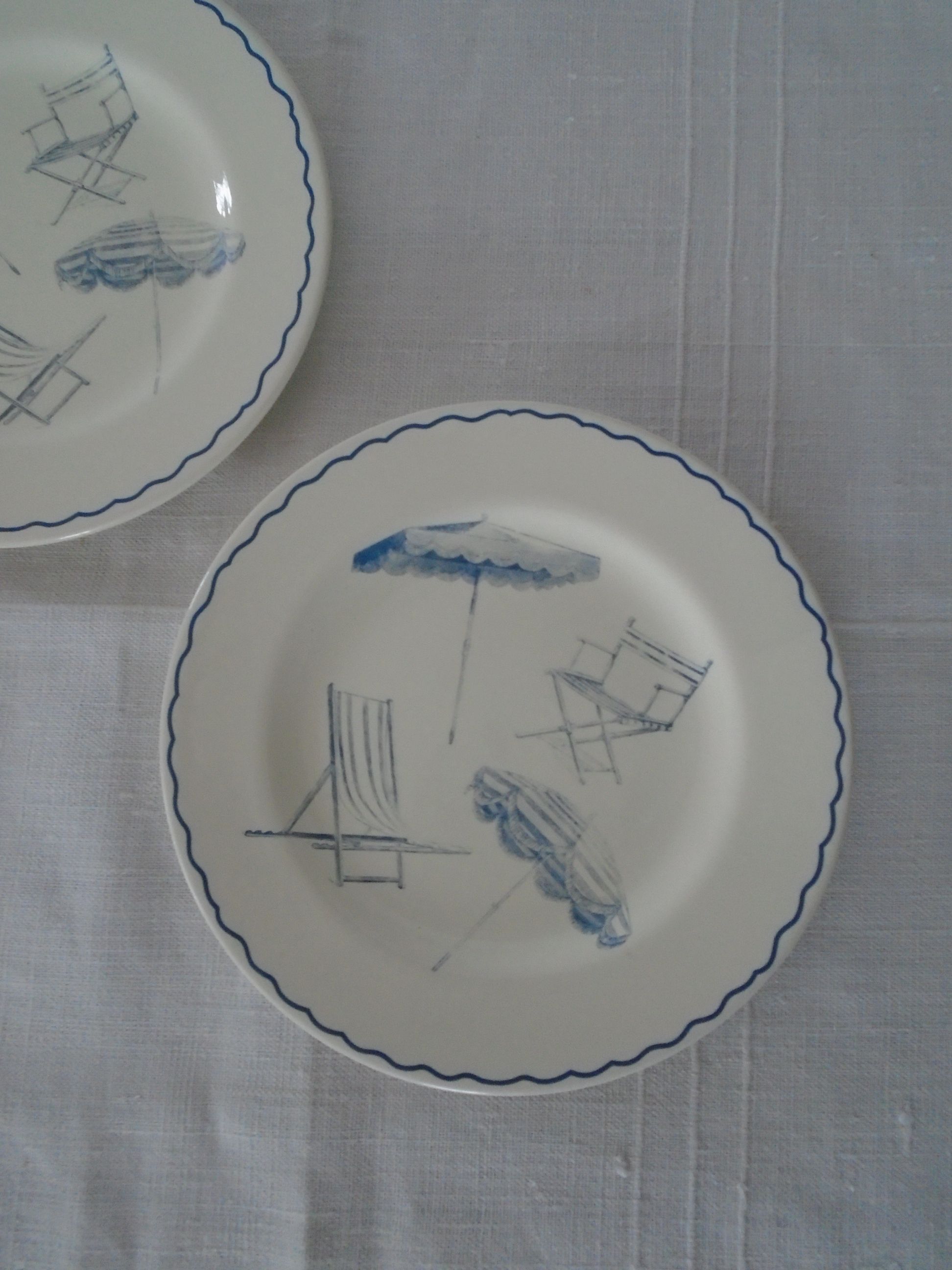 3 plates exclusive