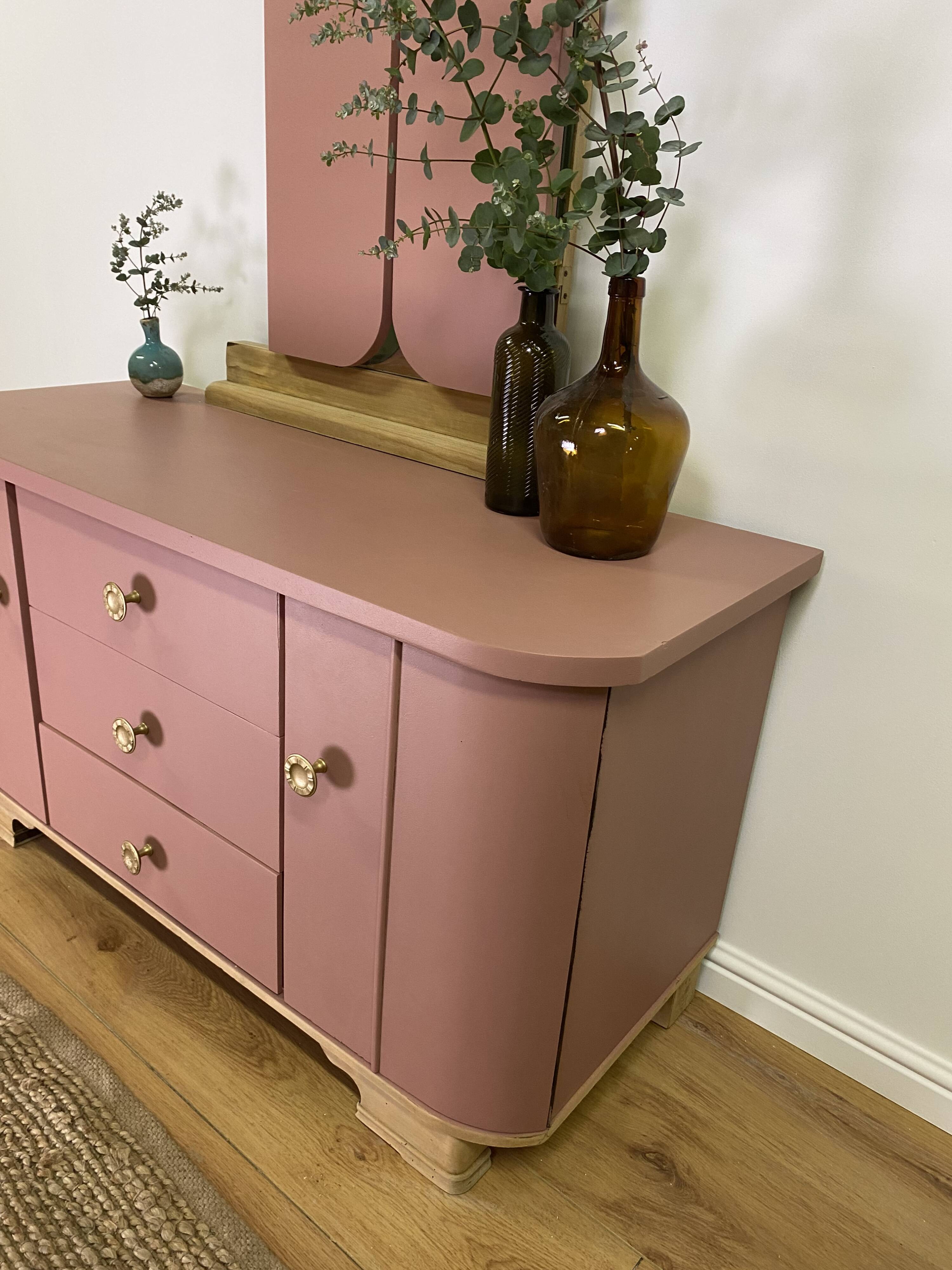 Vintage dressing table