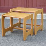 Pair of scandinavian-style wooden nesting tables, coffee tables, bedside tables