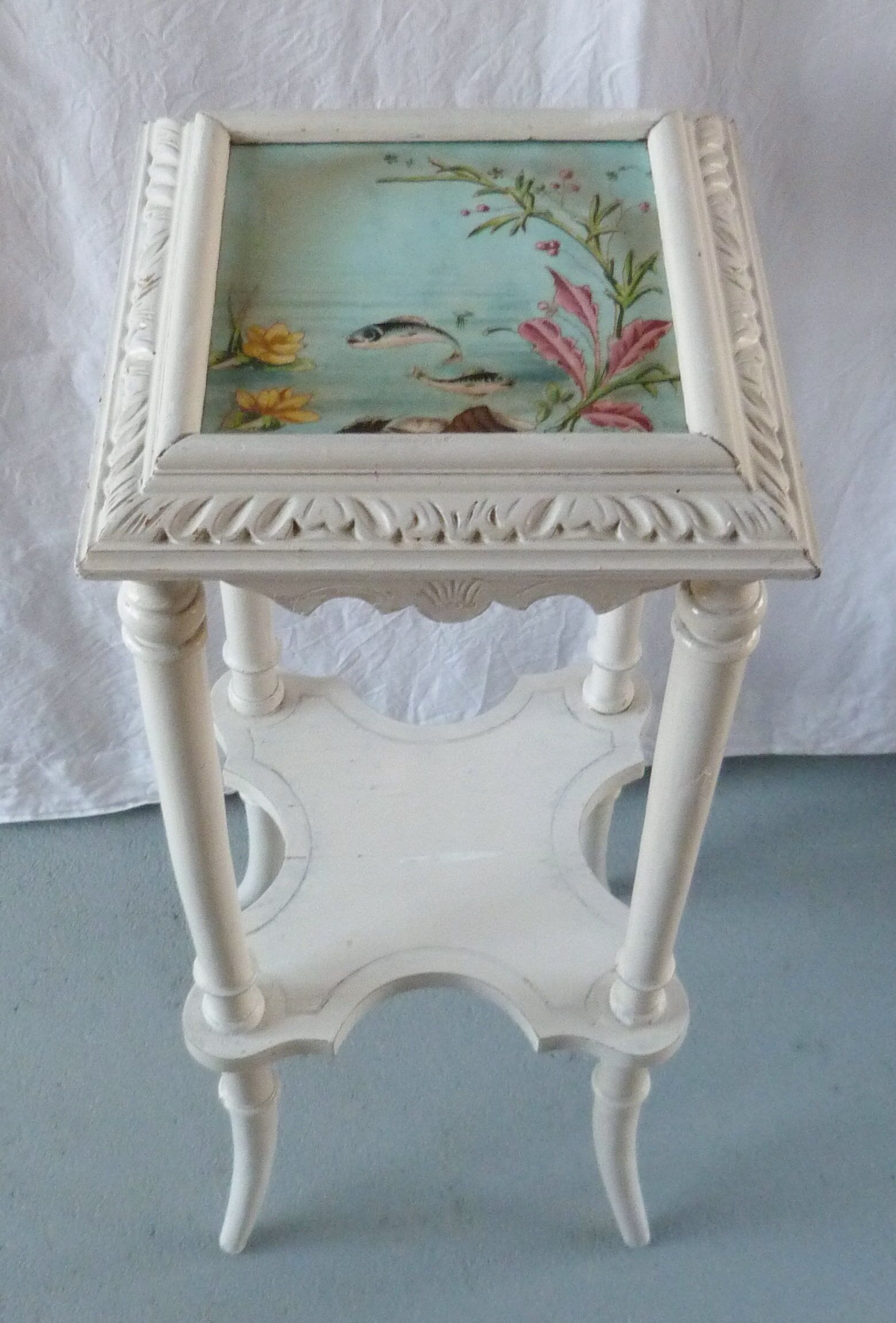 Sellette Art Nouveau style