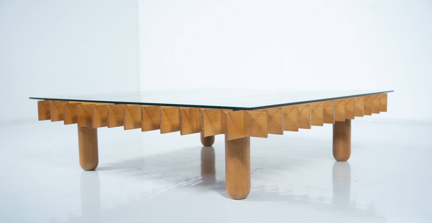 Mid-Century Modern Coffee Table in the style of Gianfranco Frattini, Italy